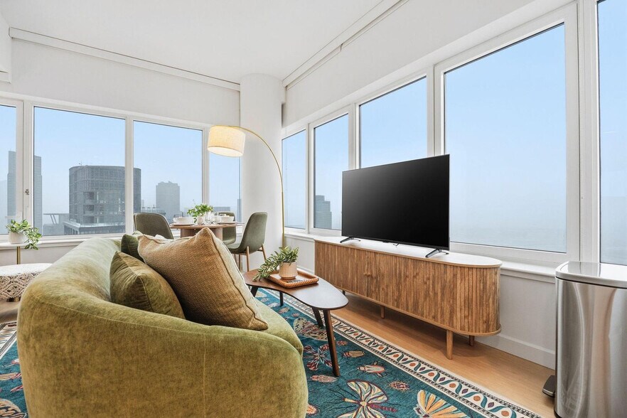 Building Photo - 16 Dupont St