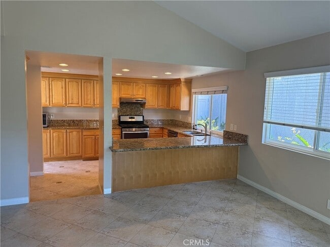 Building Photo - 41 Sparrowhawk