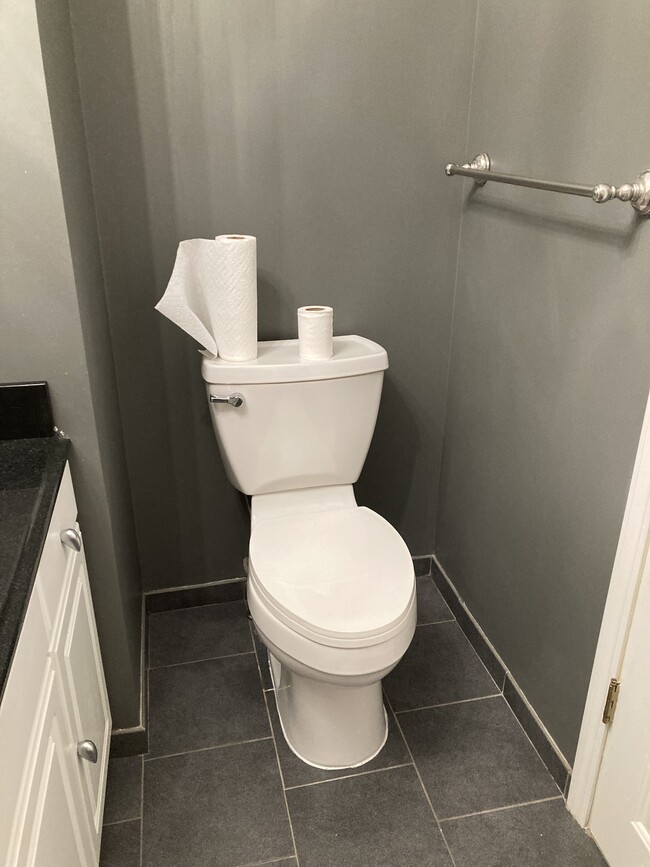 Building Photo - 41645 Copper Creek Dr