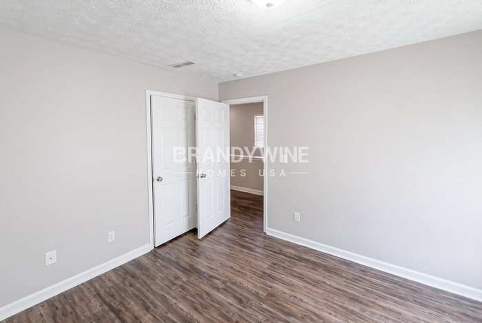 Building Photo - 41 Arrowhead Dr