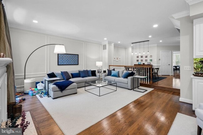 Building Photo - 1532 Hampton Hill Cir