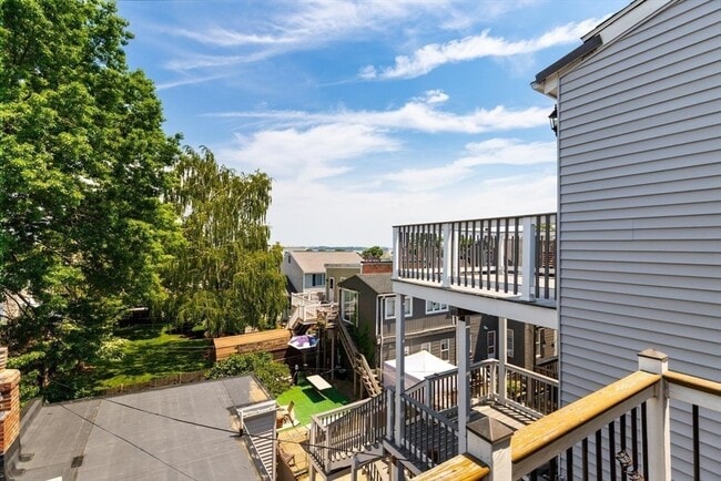 Building Photo - 58 G St
