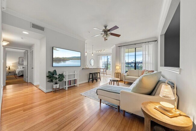 Building Photo - 7701 Rialto Blvd