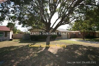 Building Photo - 573 Plaza Ct