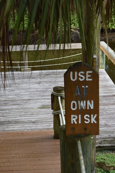 Dock - 4836 Atlantic Blvd