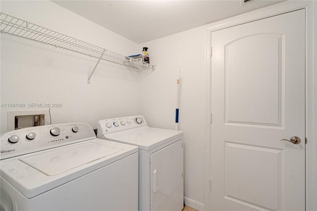 Building Photo - 7350 SW 89th St