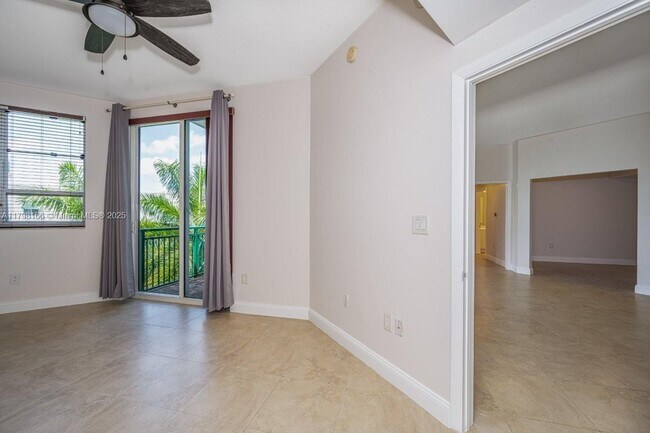 Building Photo - 510 NW 84th Ave