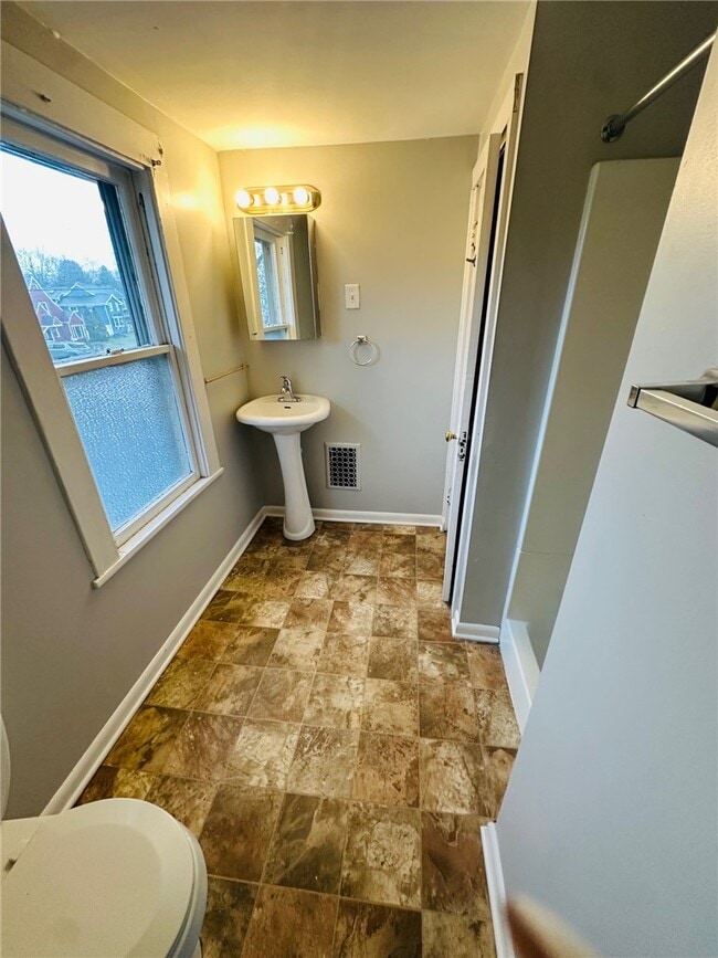 Building Photo - 511 S Lincoln Rd