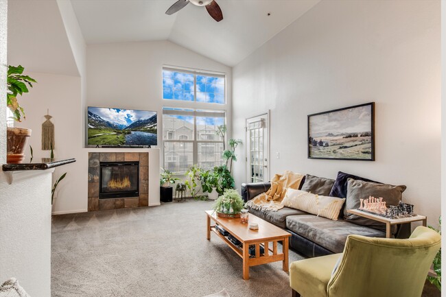 Living Room - 3035 Blue Sky Cir