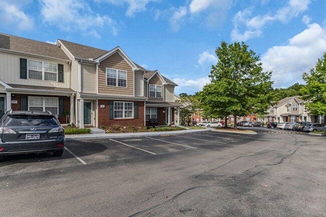 Building Photo - Townhome close to Brentwood and Antioch -A...