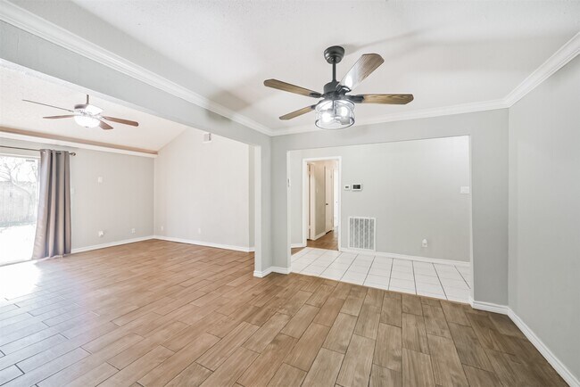 Building Photo - 22203 Fincastle Dr