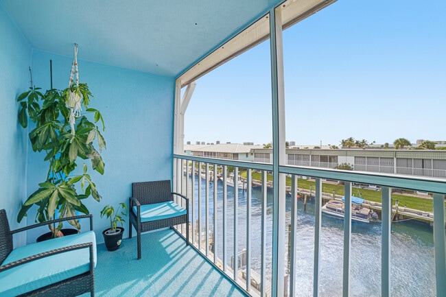 Building Photo - 112 Doolen Ct