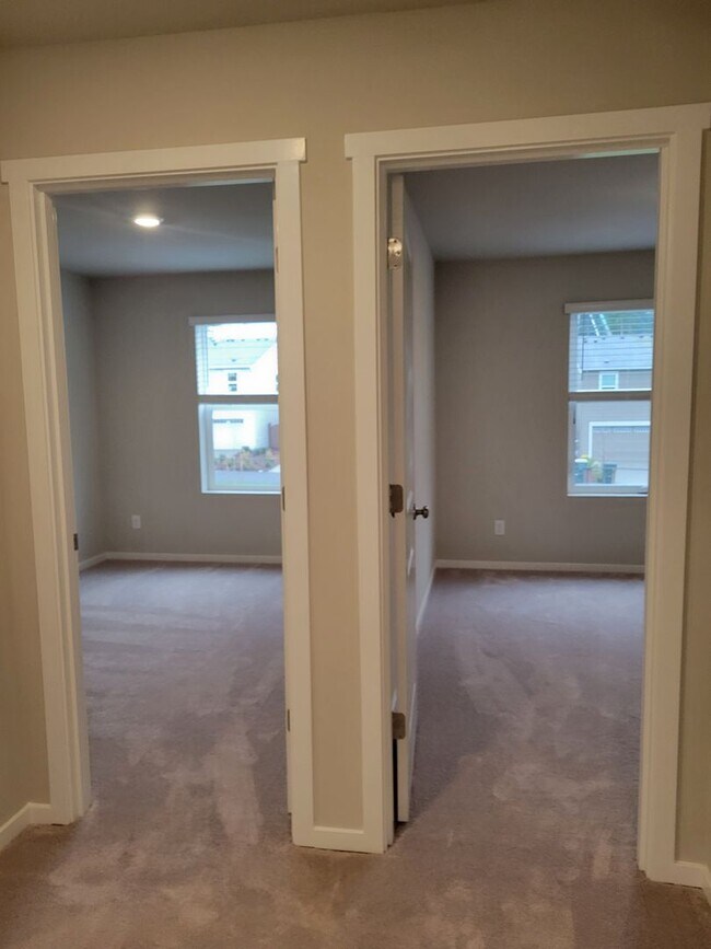 Building Photo - Beautiful, brand new 4 bedroom for Rent Now!