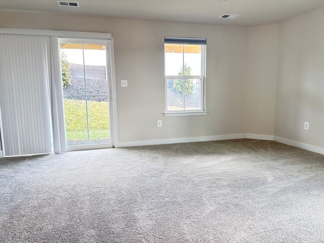 Building Photo - 4023 Purple Flora Bnd