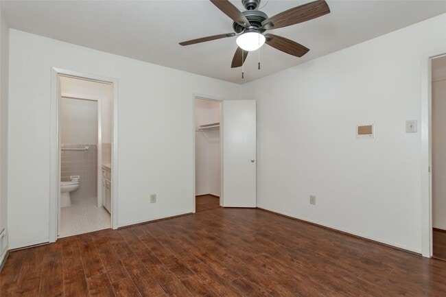 Building Photo - 7544 Brentcove Cir