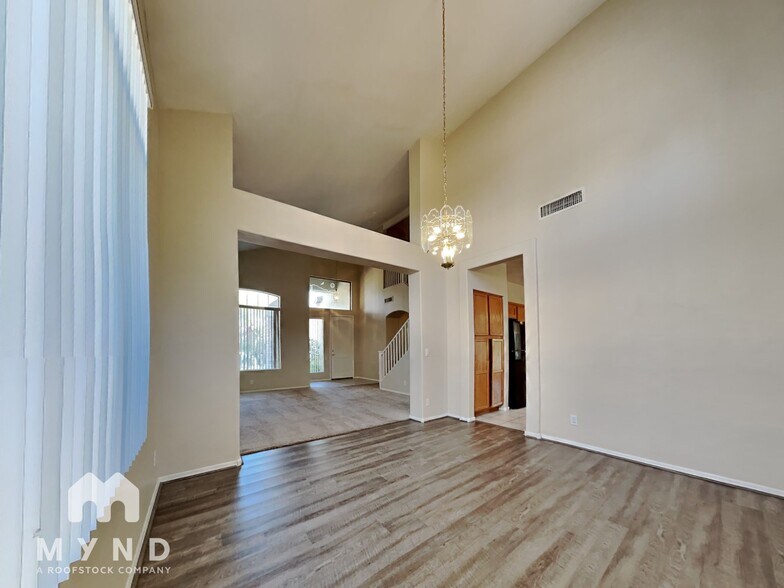 Building Photo - 4109 E Aspen Way