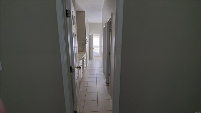 Building Photo - 9101 Hanston Pl