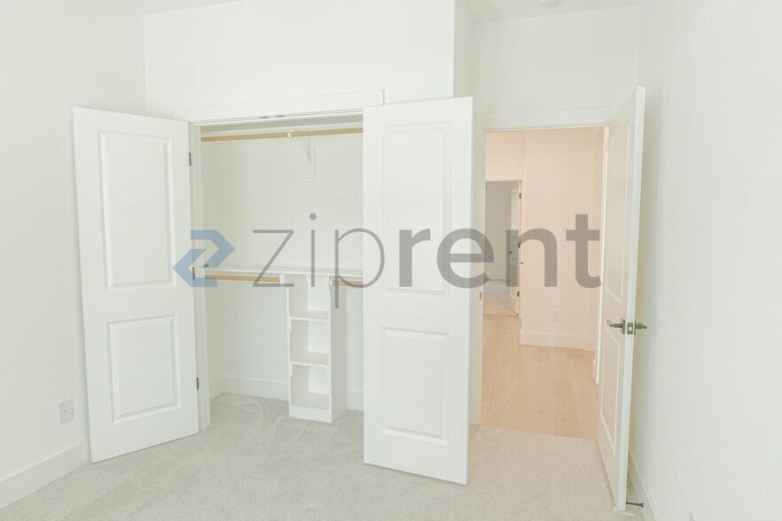 Building Photo - 9705 Lancelot Cir