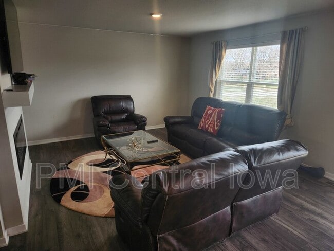 Building Photo - 4175 Cheyenne Ct
