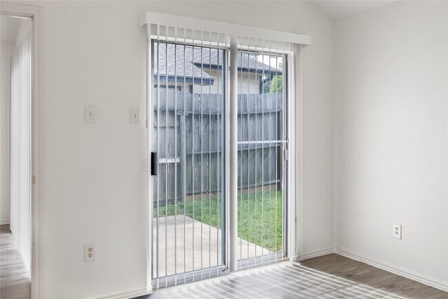 Building Photo - 11906 Westwold Dr