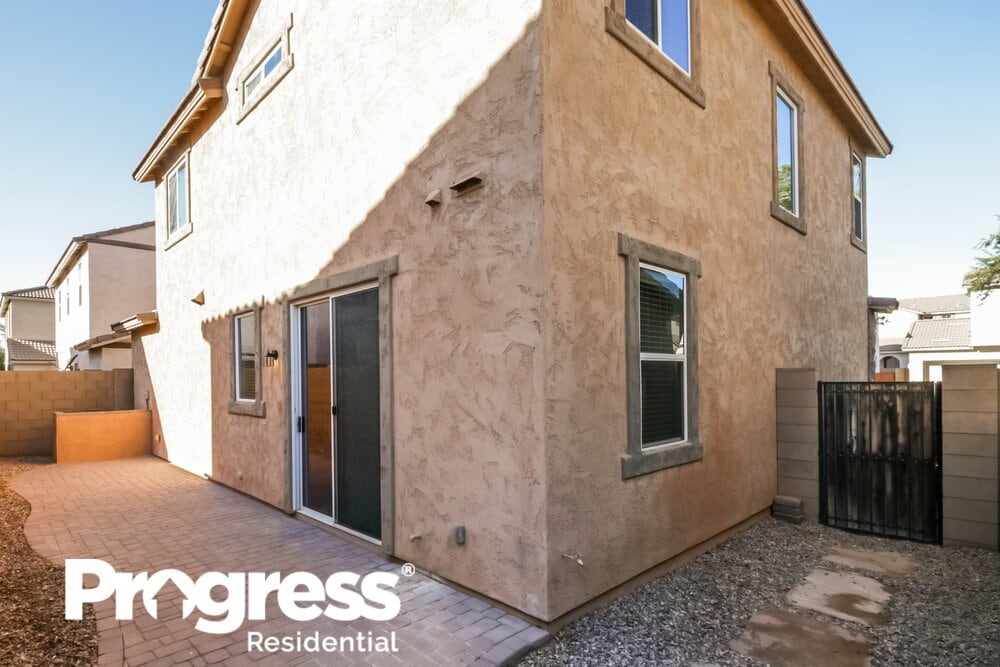 Building Photo - 4145 E Carla Vista Dr