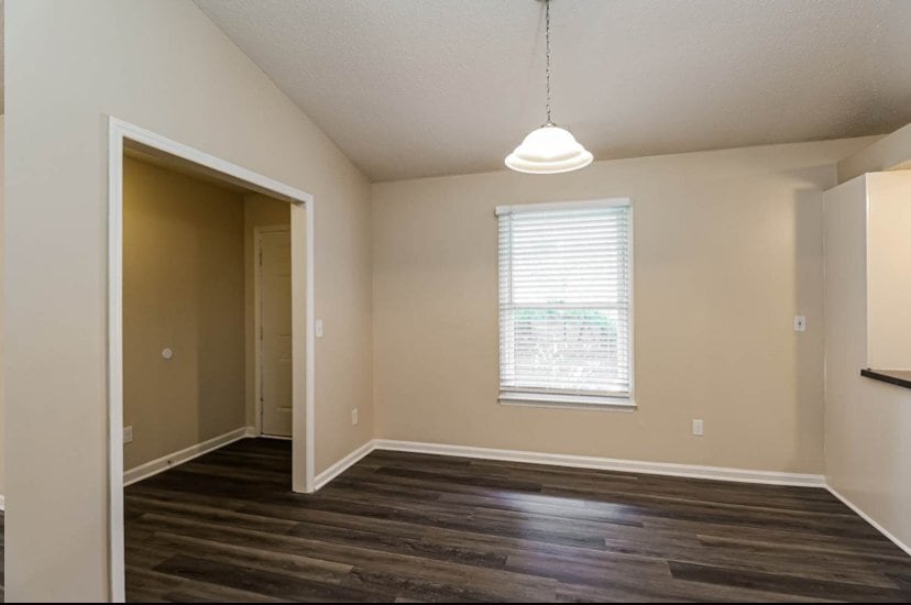Building Photo - 5936 Loch Arbor Ln