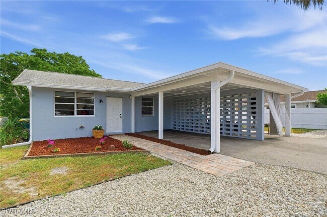 Primary Photo - 4518 W Alhambra Cir