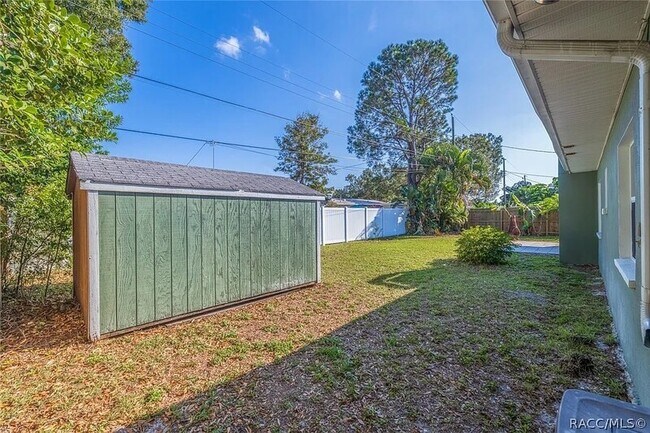 Building Photo - 2701 56th Ln N