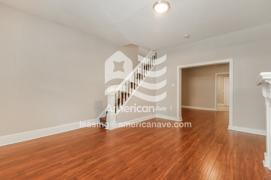 Building Photo - 333 N Robinson St