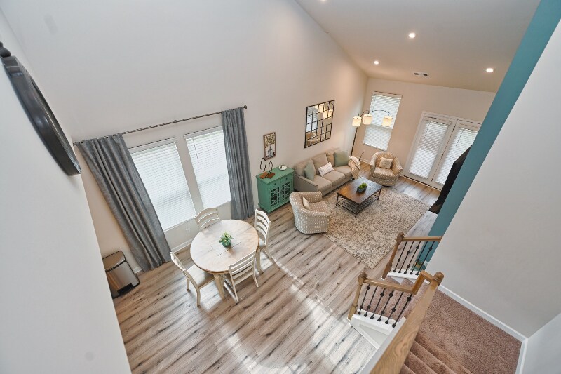 Building Photo - 3031 Duvall Dr