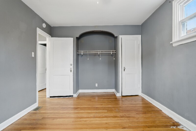 Building Photo - 1452 Hellerman St