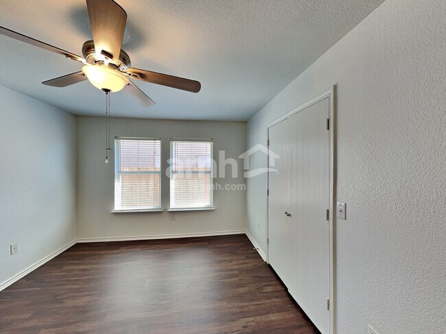 Building Photo - 7827 Copper Hollow