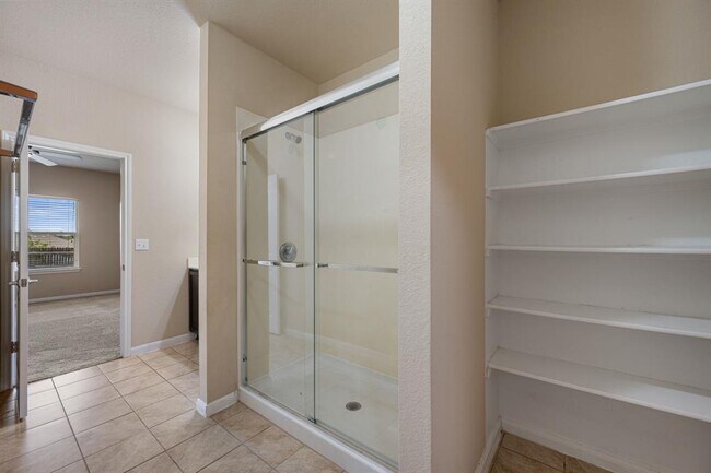 Building Photo - 231 Northern Flicker St