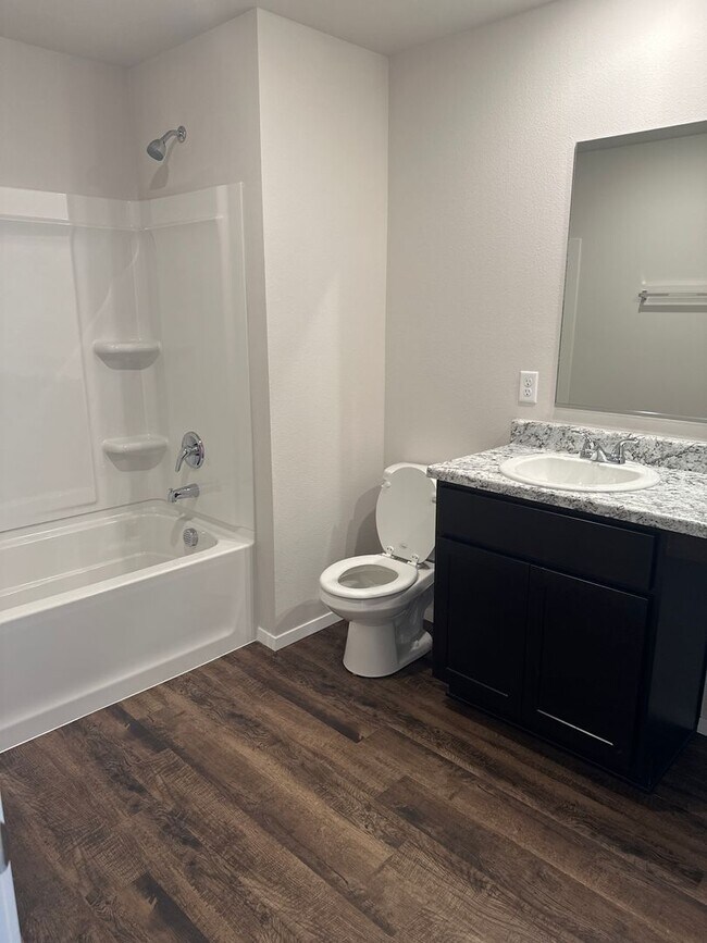 Building Photo - NOW PRELEASING!  Three Bedroom | Two Bath Home in Broken Arrow