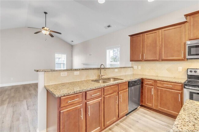 Building Photo - 127 Ganton Dr