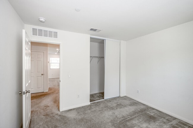 Building Photo - 17106 Zion Dr