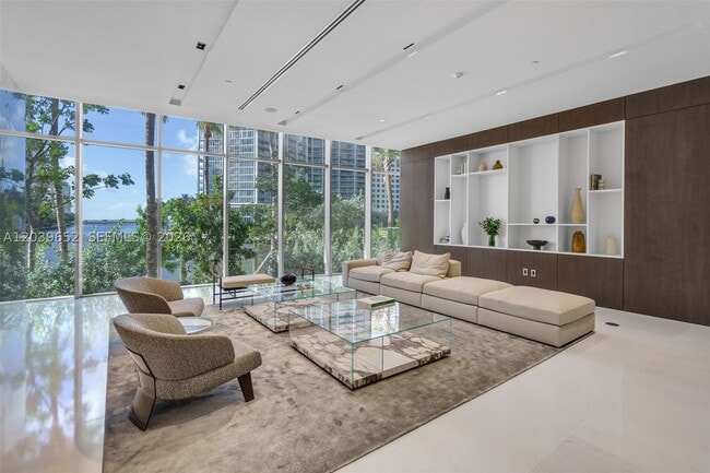 Building Photo - 300 Biscayne Blvd