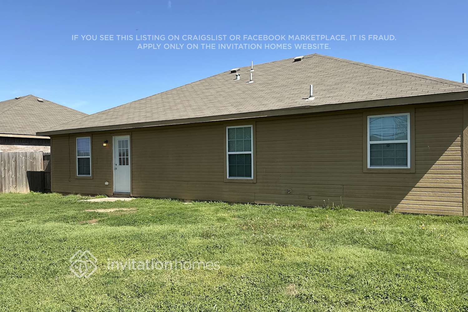 Building Photo - 15614 Gatsby Ln