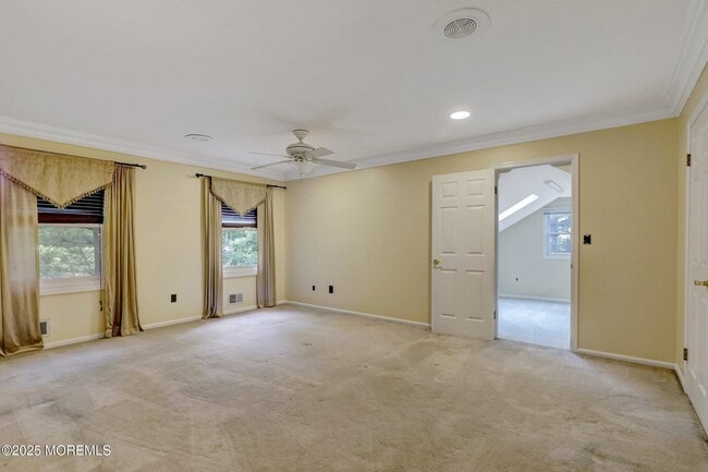Building Photo - 805 Church Ln