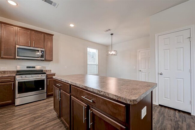 Building Photo - 14707 Auburn Dusk Dr