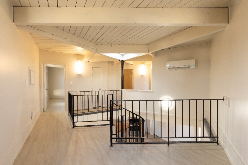 Building Photo - 4301 Harriet St