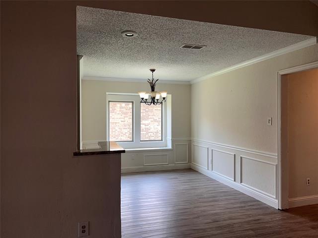 Building Photo - 1005 Bass Dr