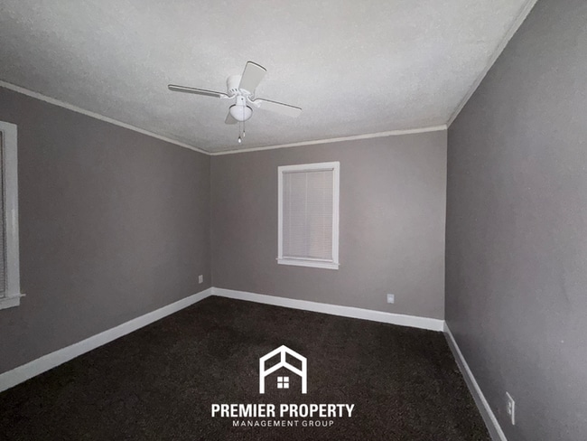 Building Photo - Charming 2BR/1BA Highland Heights Cove | Formal Dining Area & Huge Backyard