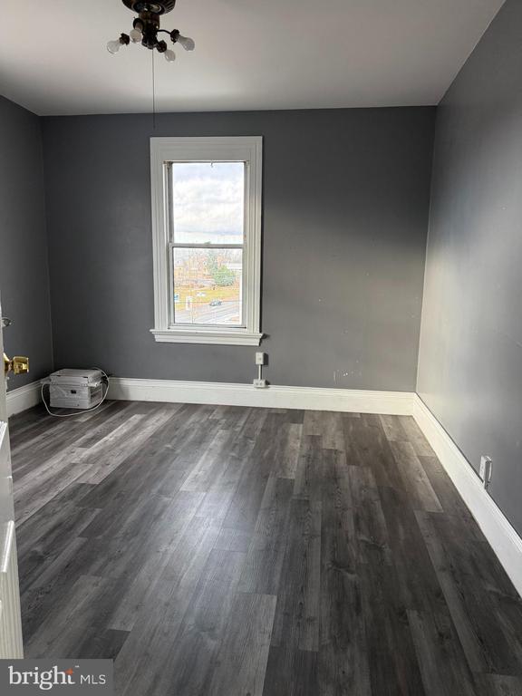 Building Photo - 1530 Pennington Rd