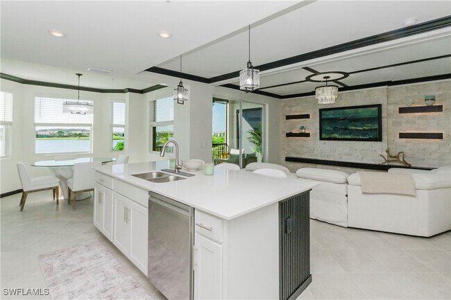 Building Photo - 5555 Double Eagle Cir