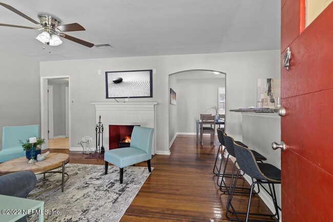 Building Photo - 1058 Willis Dr