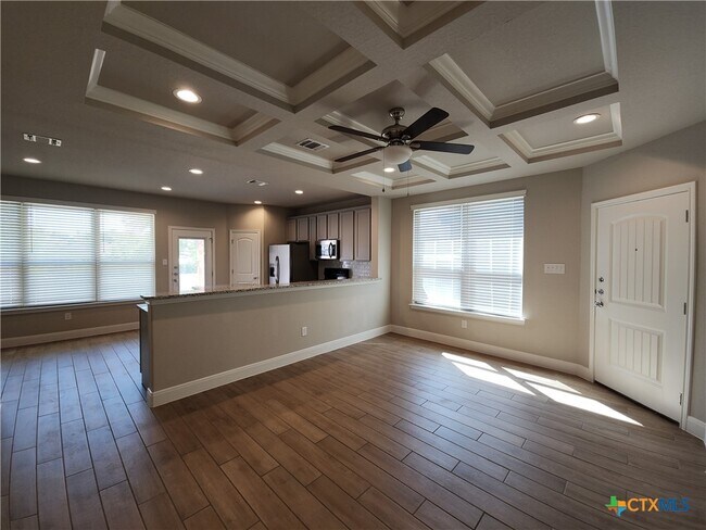 Building Photo - 2021 Rueben Rd