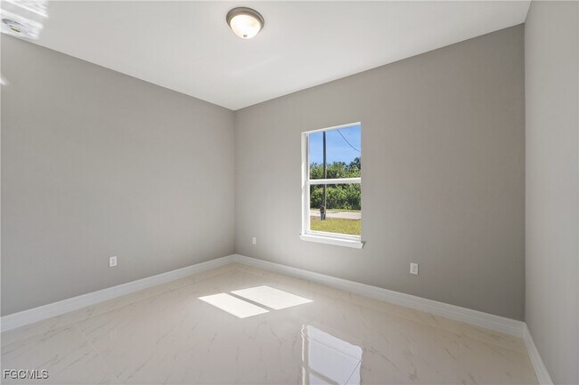 Building Photo - 524 Kingsbury Ln