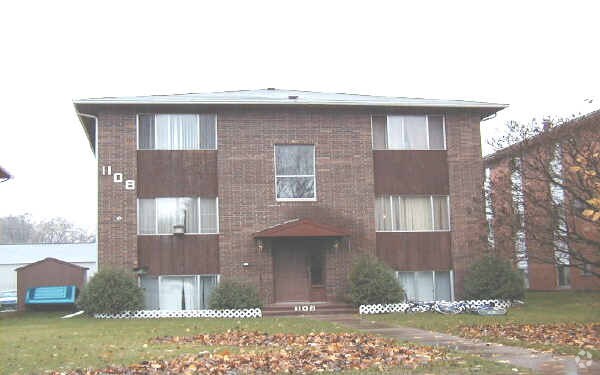 Building Photo - 1104-1108 5th St