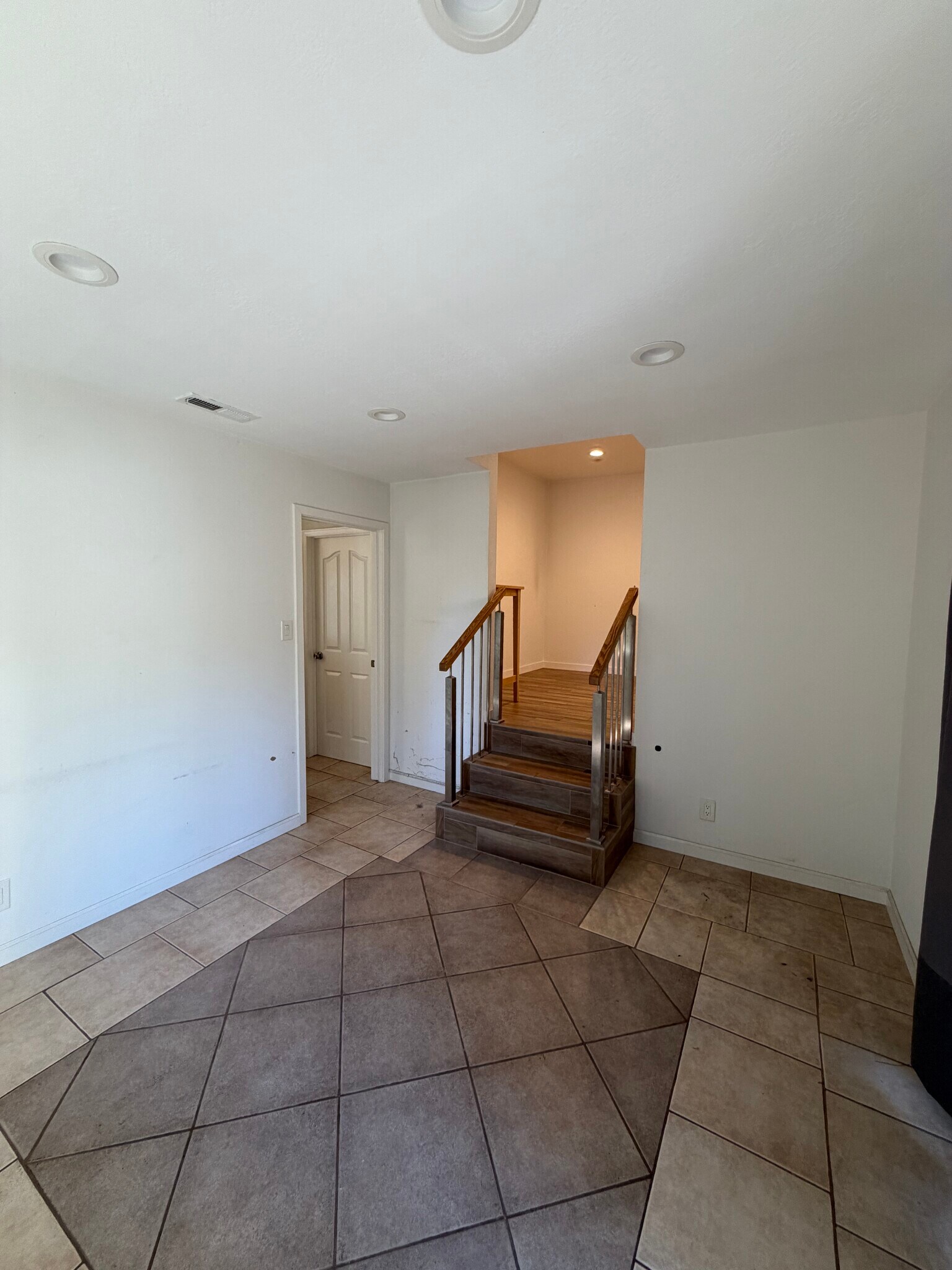 Building Photo - 2821 San Ardo Way